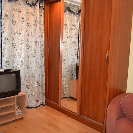 Apartment On Peremogy Square Kyiv Exterior photo