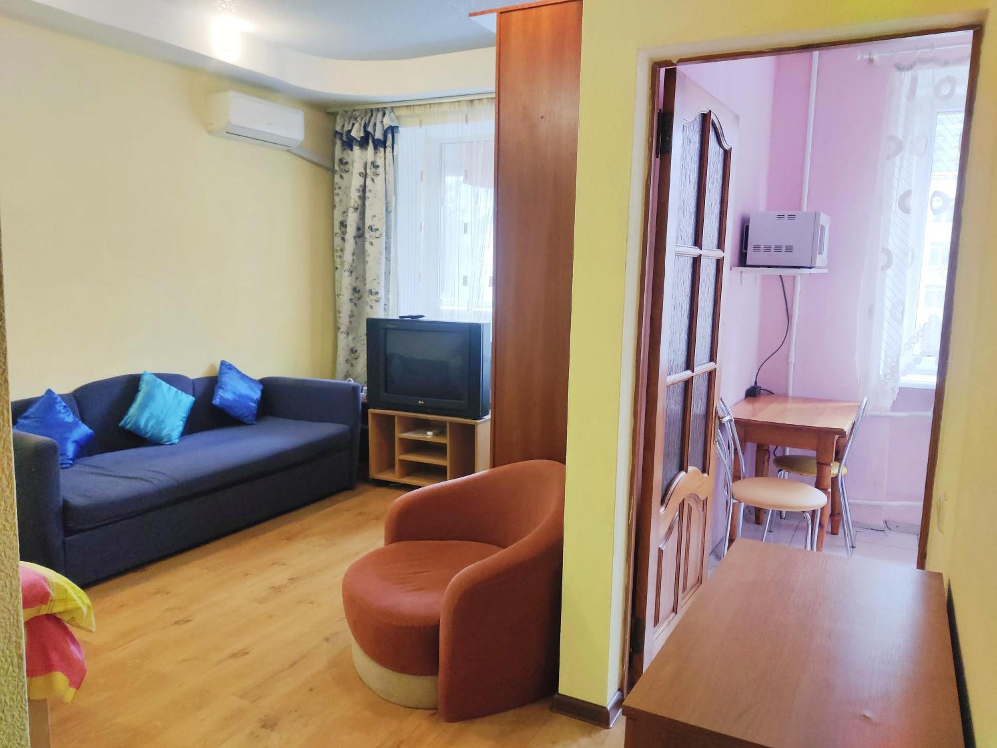 Apartment On Peremogy Square Kyiv